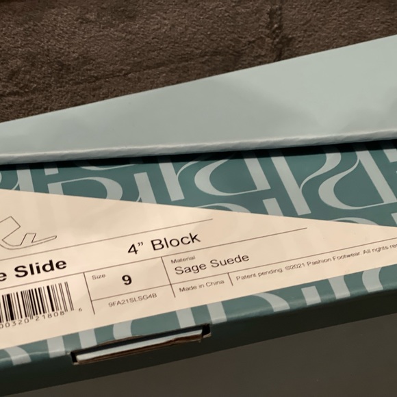 Pashion Footwear! EASTER READY IN TWO WEEKS - Picture 2 of 2